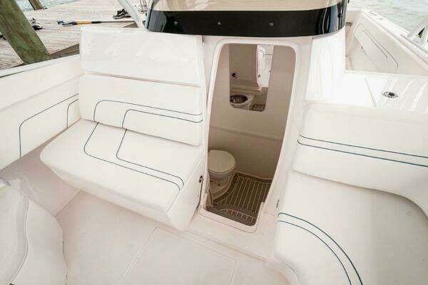 Intrepid 327-I Valor Yacht For Sale