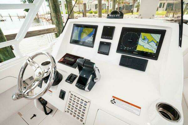 Intrepid 327-I Valor Yacht For Sale