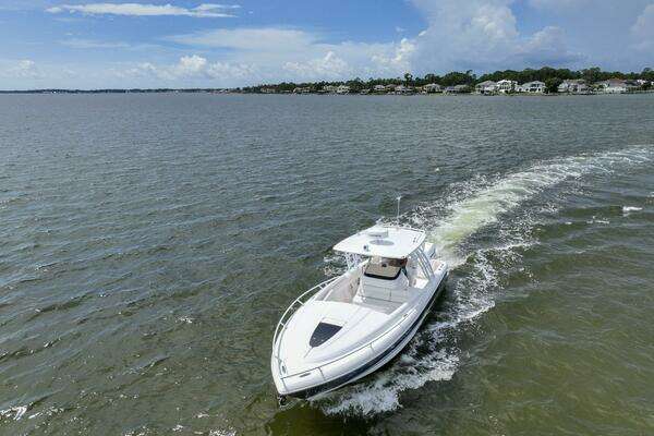 Intrepid 327-I Valor Yacht For Sale