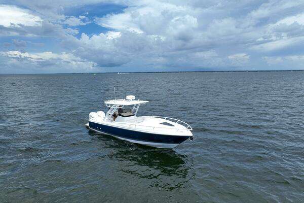 Intrepid 327-I Valor Yacht For Sale