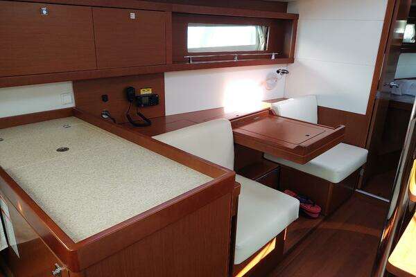 Beneteau  Yacht For Sale