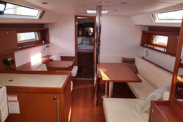 Beneteau  Yacht For Sale