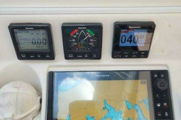 Lagoon 570 Yacht For Sale