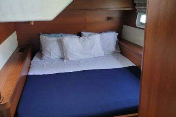 Lagoon 570 Yacht For Sale