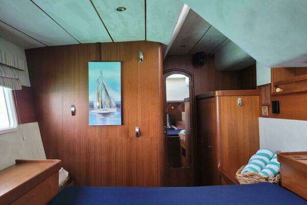 Lagoon 570 Yacht For Sale