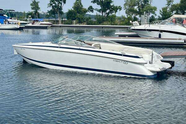 26-ft-Cobalt-2000-262-Barrie Ontario Canada yacht for sale