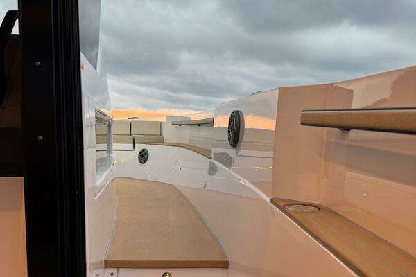 Technohull XPD Yacht For Sale