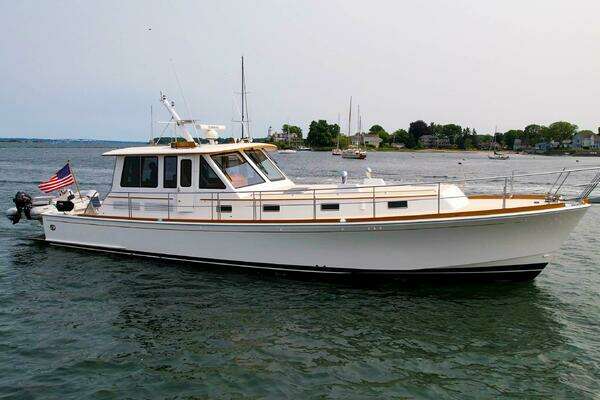 Grand Banks 49 Eastbay SX Yacht For Sale