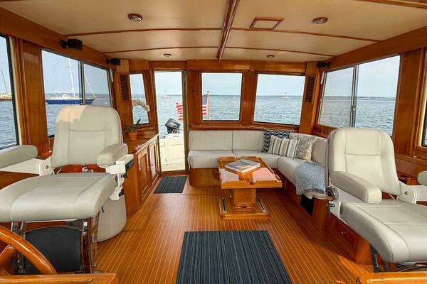 Grand Banks 49 Eastbay SX Yacht For Sale