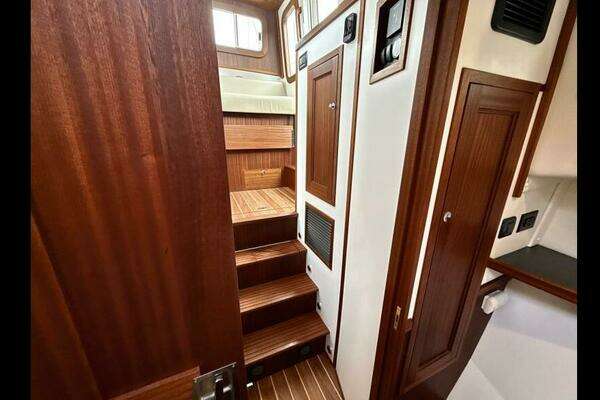Nordic Tugs 34 Tug Yacht For Sale