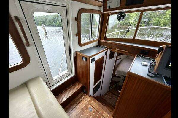 Nordic Tugs 34 Tug Yacht For Sale