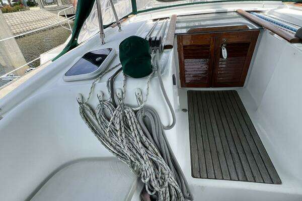 Beneteau Oceanis Yacht For Sale