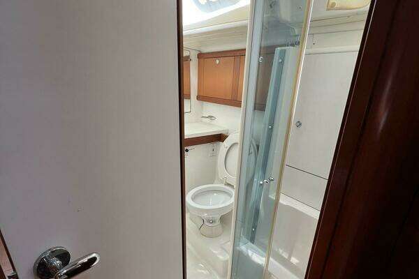 Beneteau Oceanis Yacht For Sale