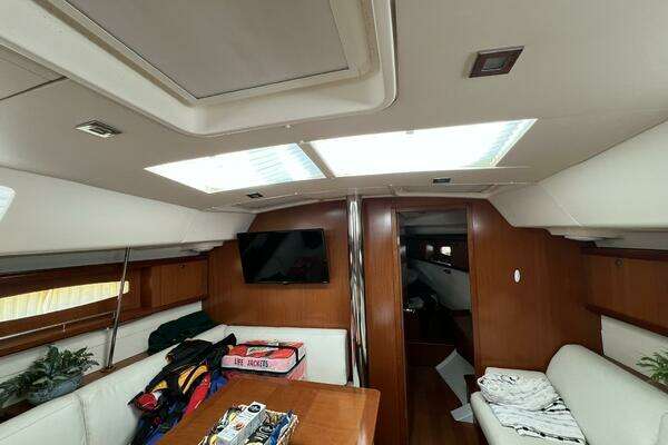 Beneteau Oceanis Yacht For Sale