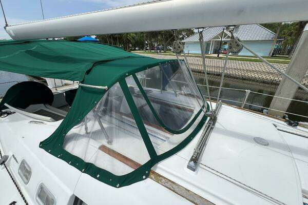 Beneteau Oceanis Yacht For Sale