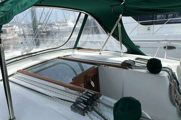 Beneteau Oceanis Yacht For Sale
