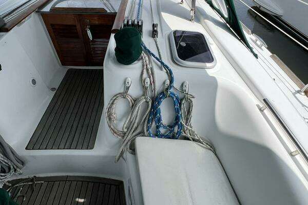 Beneteau Oceanis Yacht For Sale