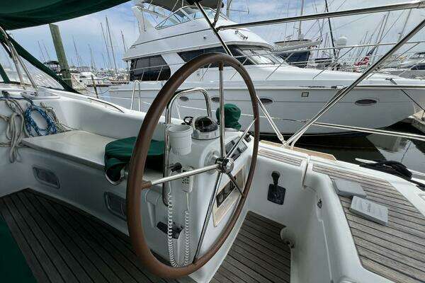 Beneteau Oceanis Yacht For Sale