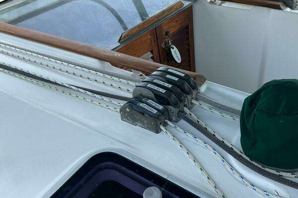 Beneteau Oceanis Yacht For Sale