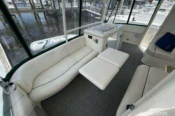 Cruisers Yachts 415 Express Yacht For Sale