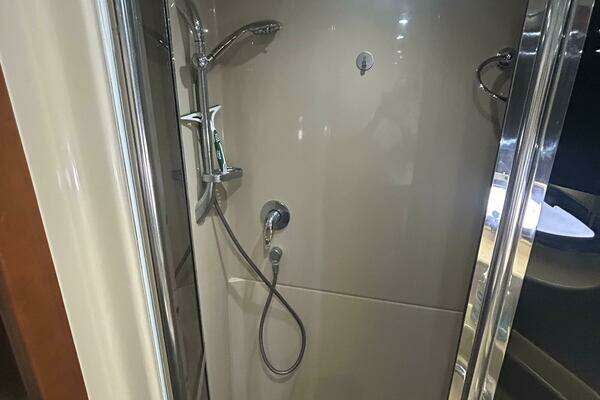 Cruisers Yachts 415 Express Yacht For Sale