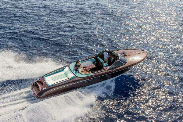 2023 Riva 33