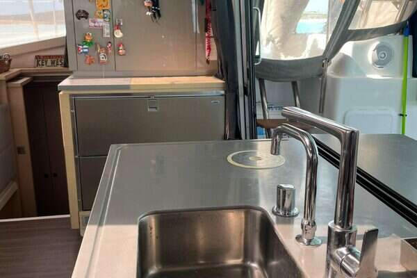 Fountaine Pajot  Yacht For Sale