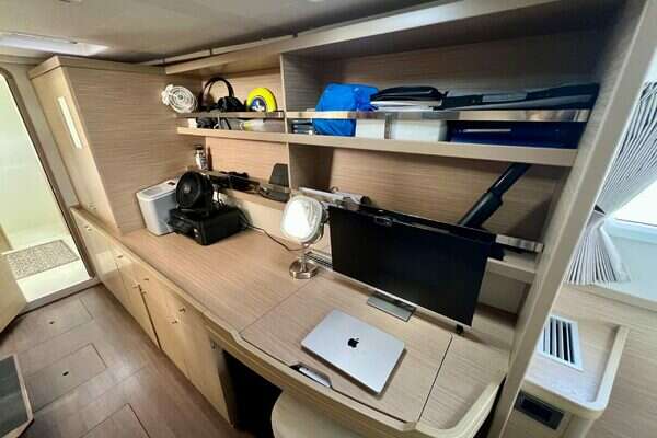 Lagoon  Yacht For Sale