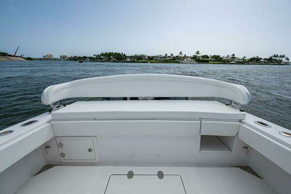 Bahama CC Yacht For Sale