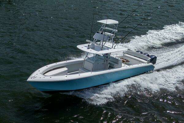 Bahama CC Yacht For Sale