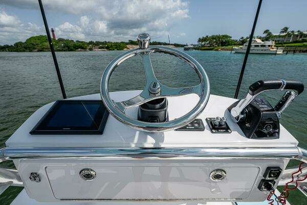 Bahama CC Yacht For Sale