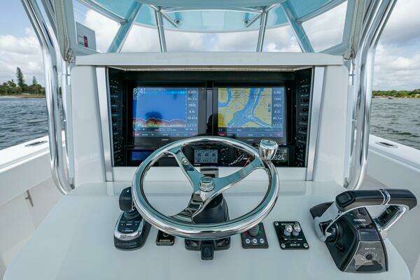 Bahama CC Yacht For Sale