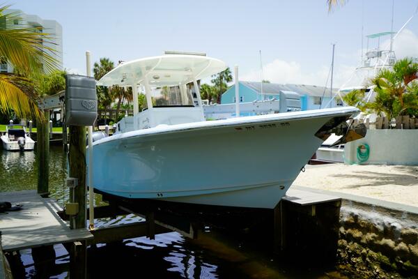 30ft Sea Hunt Yacht For Sale