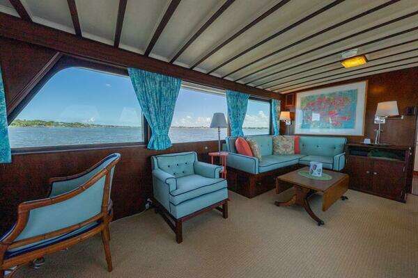 Photo of the 1970 Trumpy Houseboat "ABSOLUTE"