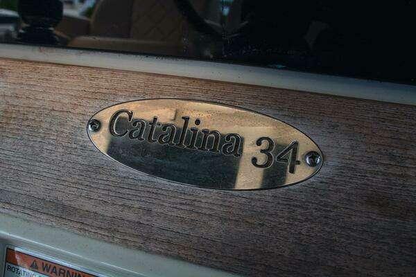 Chris-Craft Catalina 34 Yacht For Sale