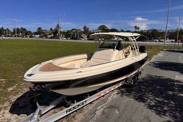 Chris-Craft Catalina 34 Yacht For Sale