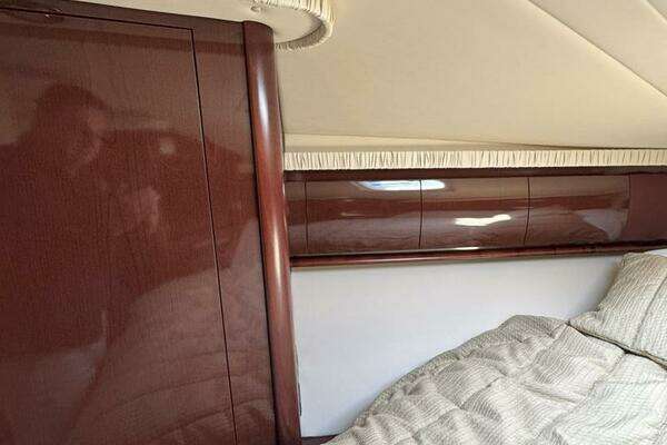 Sea Ray 440 Sundancer Yacht For Sale