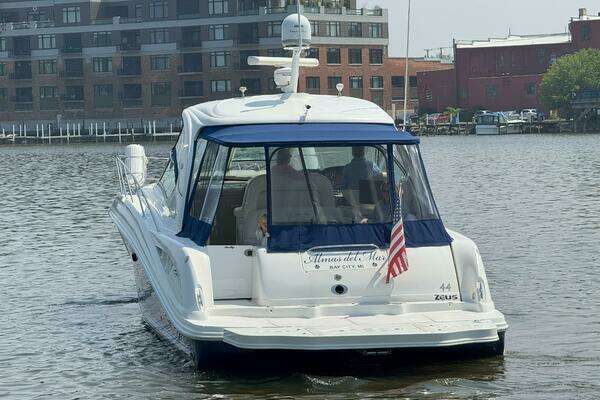 Sea Ray 440 Sundancer Yacht For Sale
