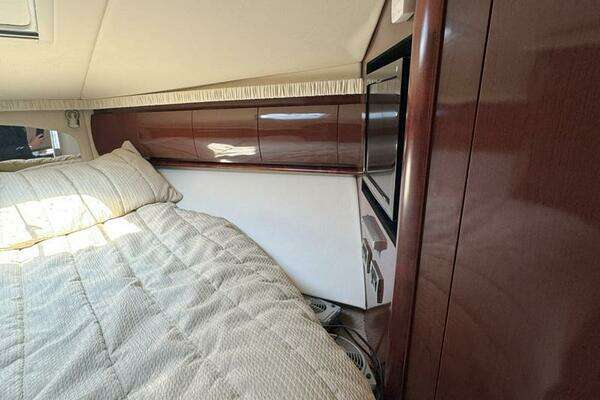 Sea Ray 440 Sundancer Yacht For Sale