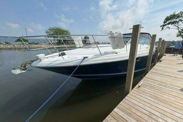 Sea Ray 440 Sundancer Yacht For Sale