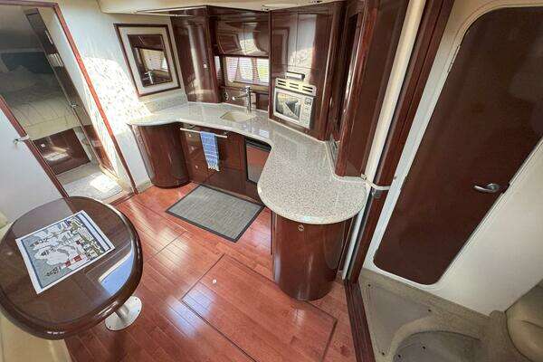 Sea Ray 440 Sundancer Yacht For Sale
