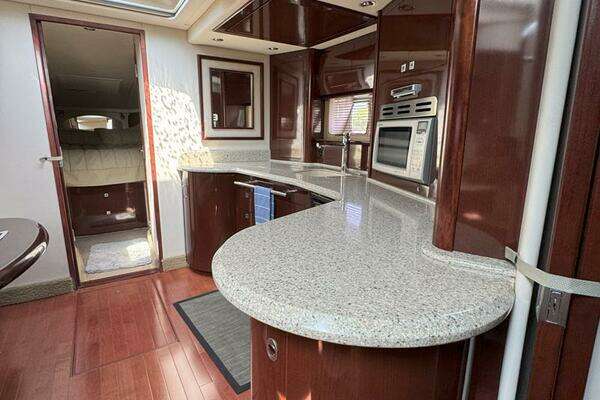Sea Ray 440 Sundancer Yacht For Sale