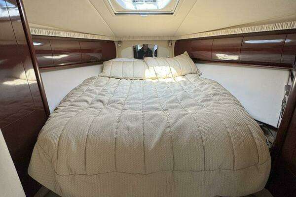 Sea Ray 440 Sundancer Yacht For Sale