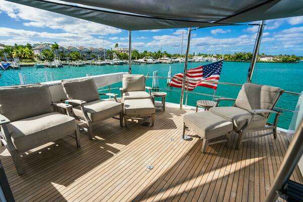 Hatteras Hatteras M90 Yacht For Sale