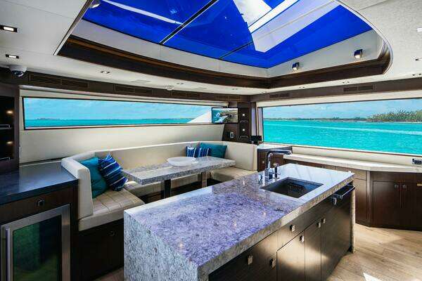 Hatteras Hatteras M90 Yacht For Sale