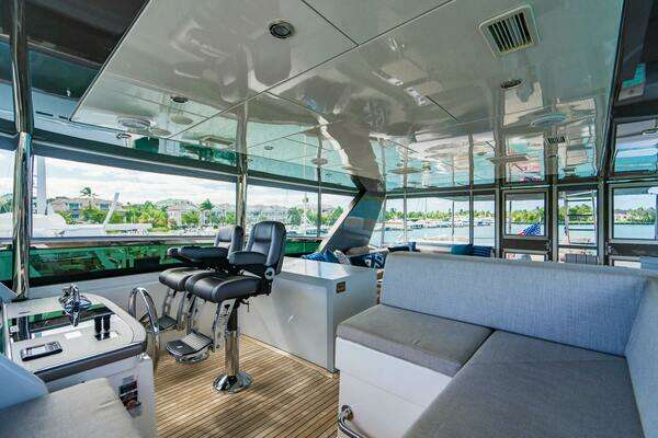 Hatteras Hatteras M90 Yacht For Sale