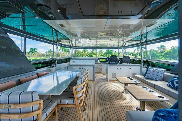 Hatteras Hatteras M90 Yacht For Sale