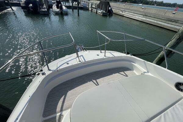 Sea Ray 320 Sundancer Yacht For Sale