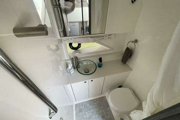 Sea Ray 320 Sundancer Yacht For Sale