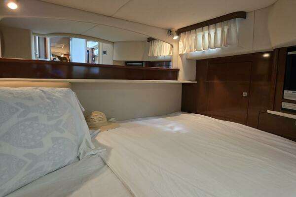 Sea Ray 44 Sundancer Yacht For Sale